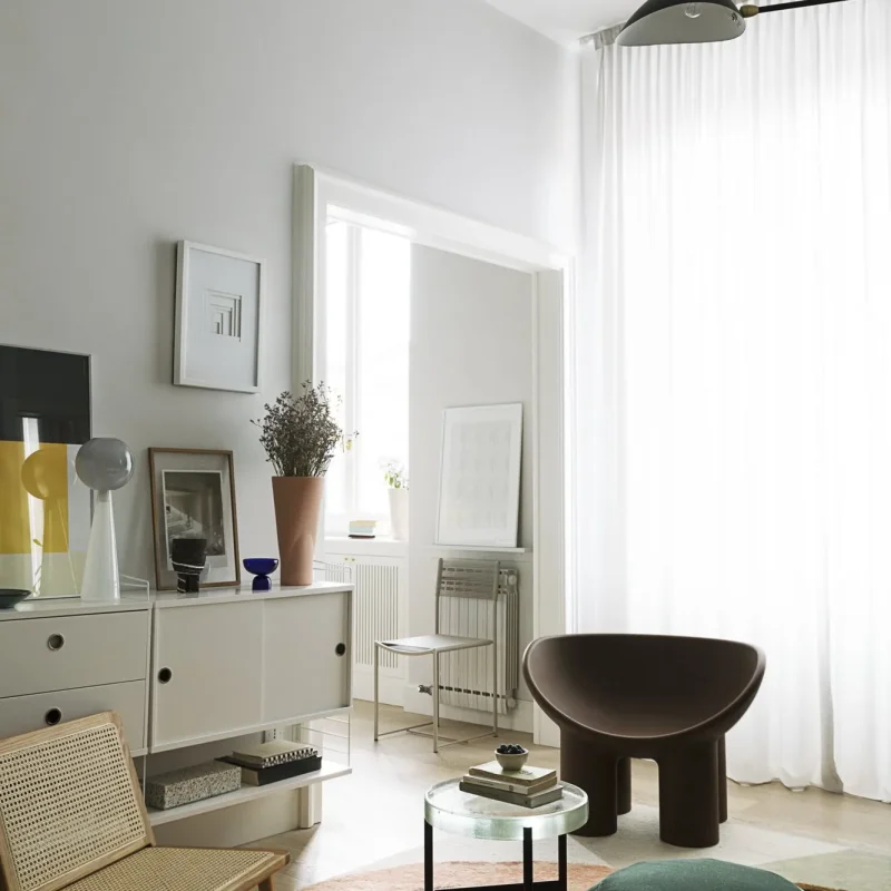 Interior With Table - CC-Tapis w Mesmetric