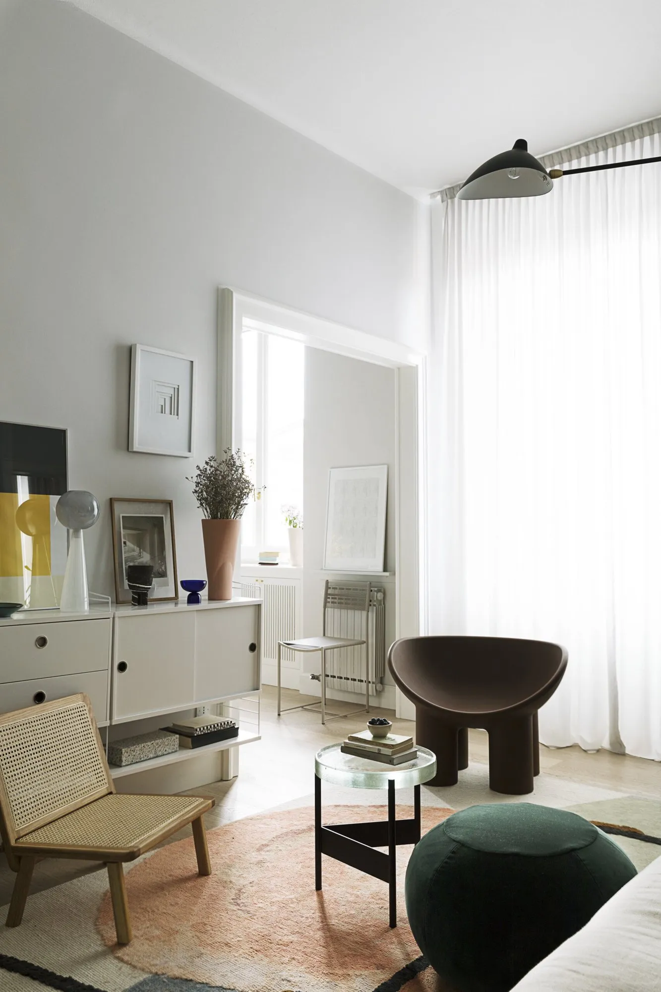 Interior With Table - CC-Tapis w Mesmetric