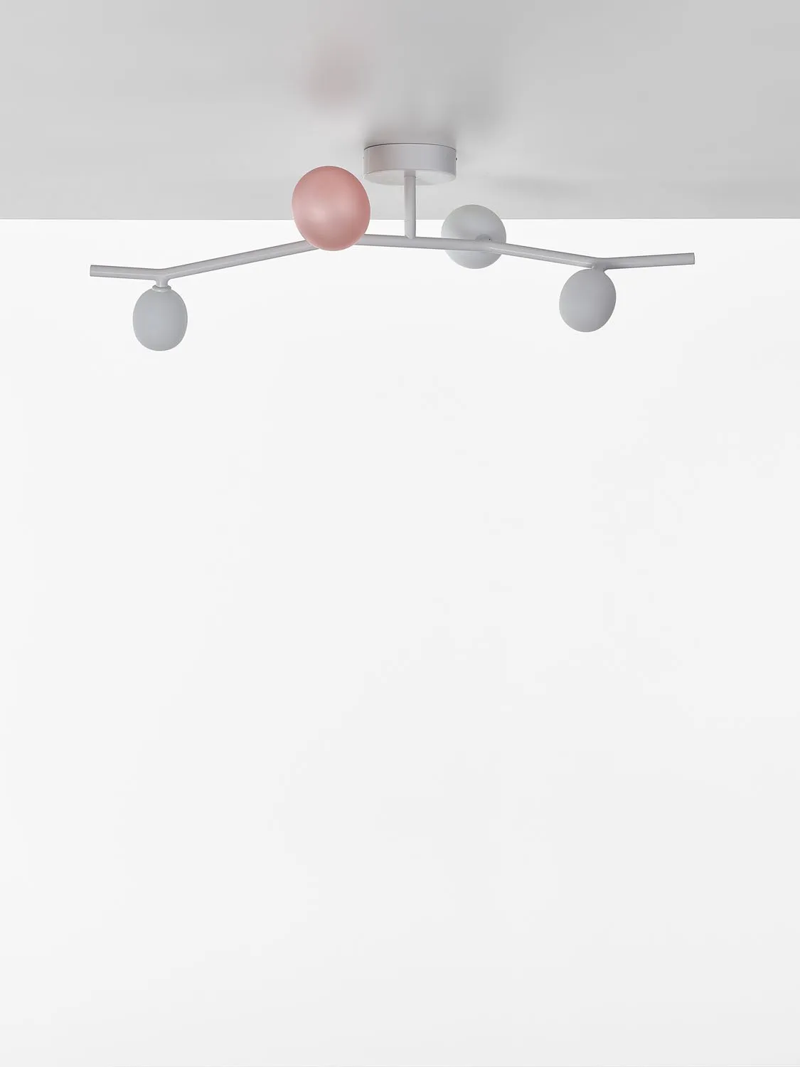 Ivy Ceiling - Brokis w Mesmetric
