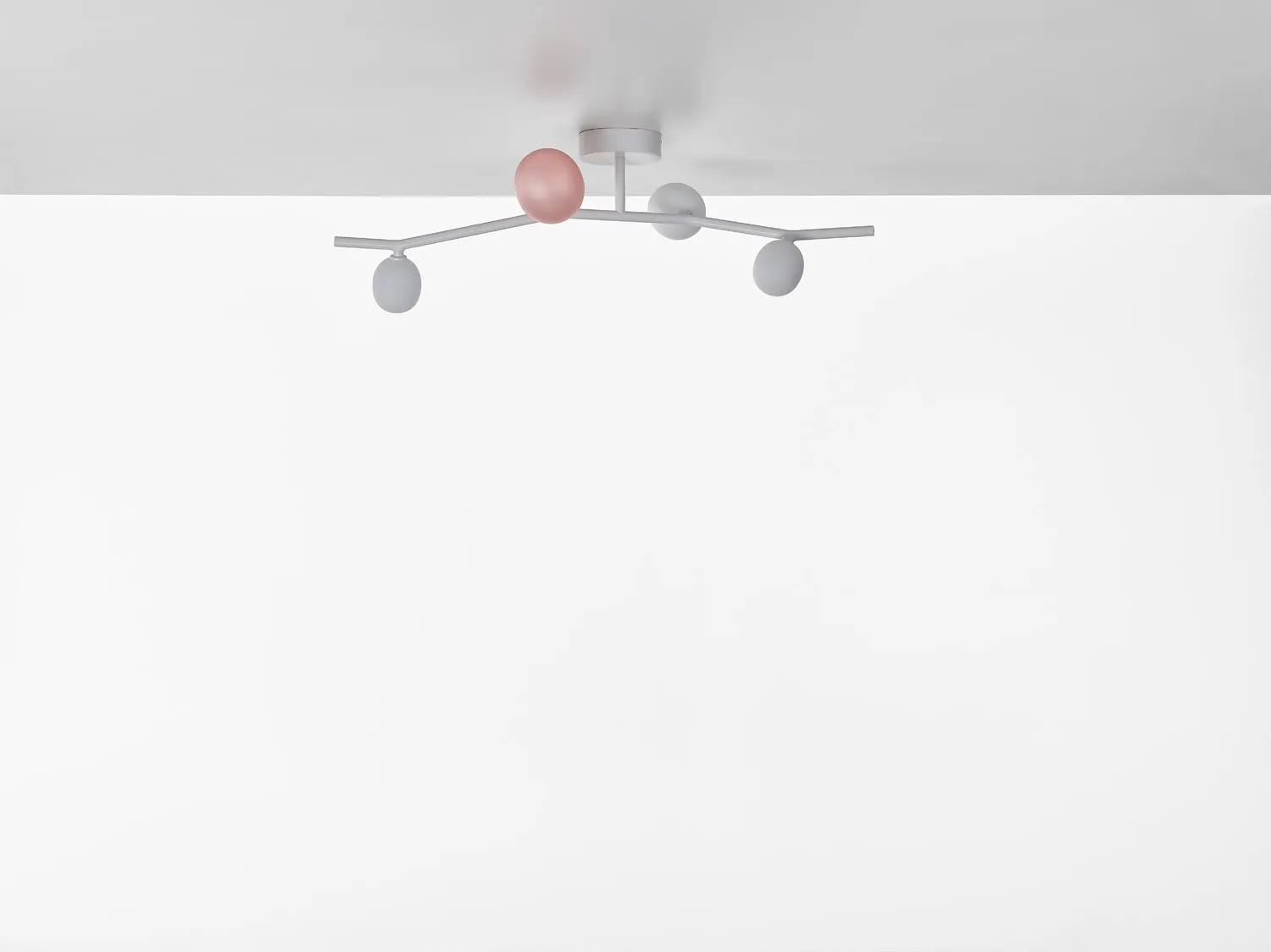Ivy Ceiling - Brokis w Mesmetric