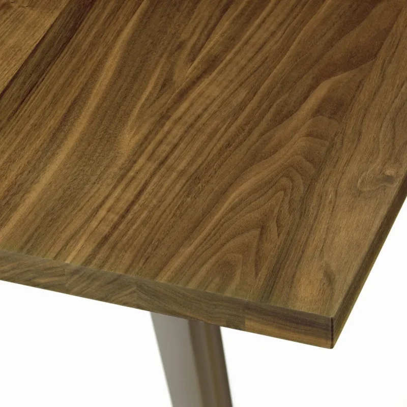 EM Oiled – Vitra at Mesmetric