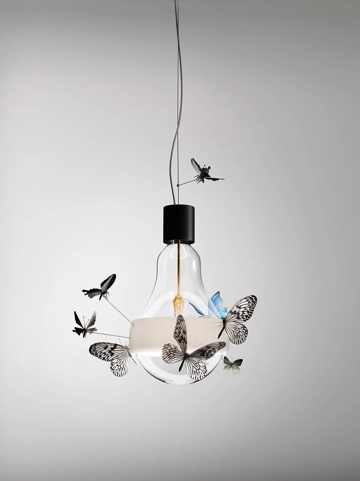 Johnny b. butterfly - Ingo Maurer w Mesmetric
