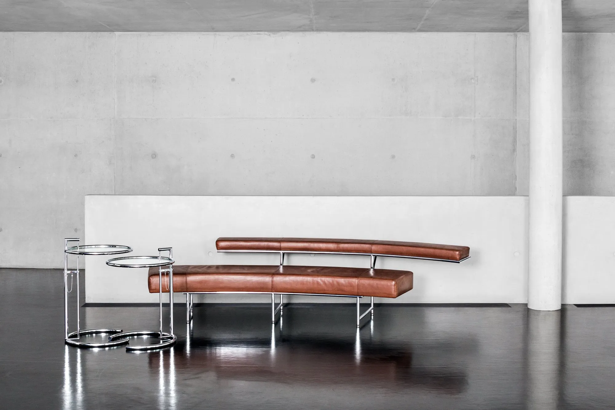 Adjustable Table E 1027