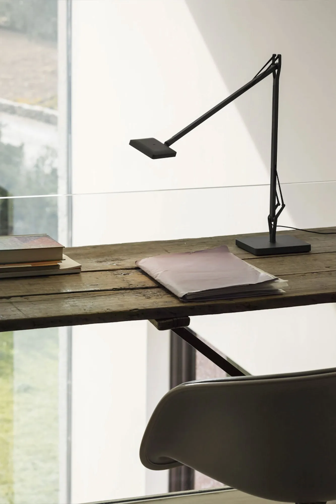 Kelvin Edge Base - Flos w Mesmetric