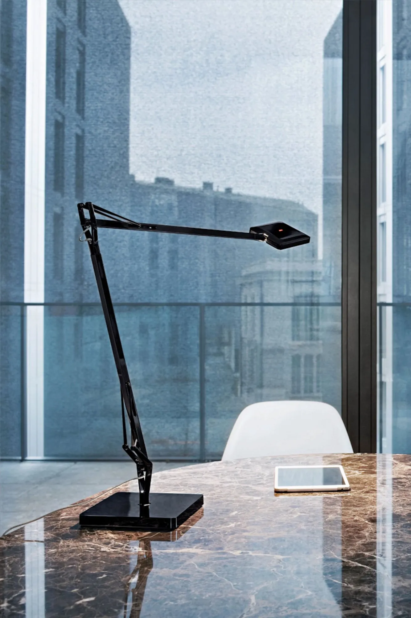 Kelvin Edge Base - Flos w Mesmetric