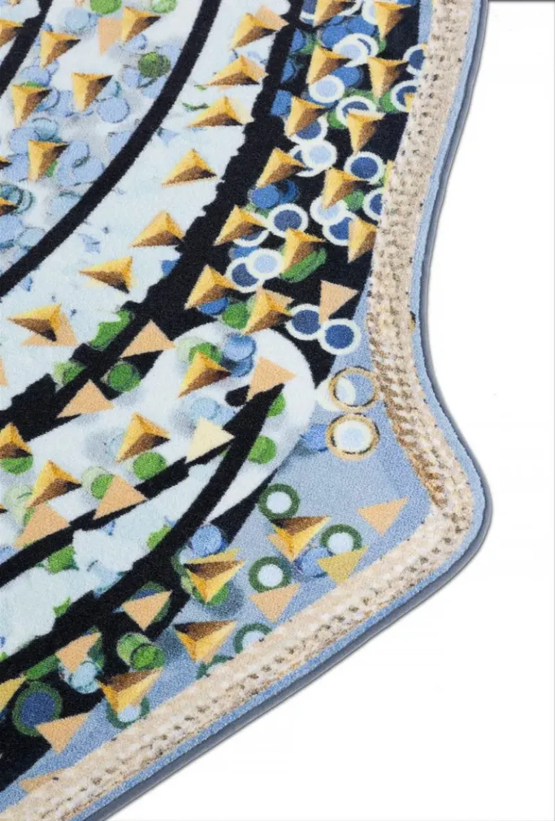 Adriano – Moooi Carpets at Mesmetric