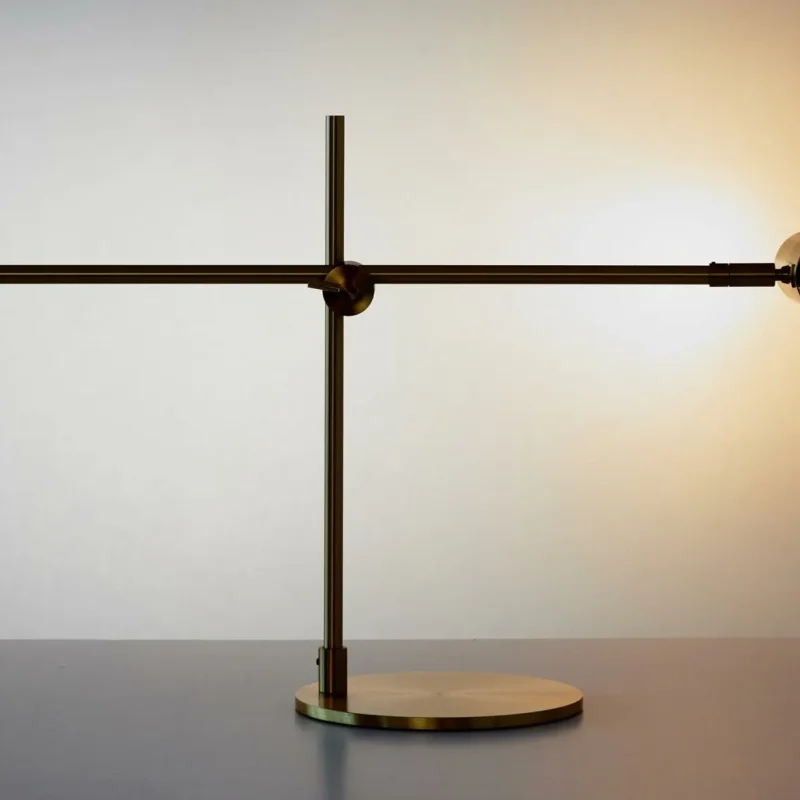 Lektor Desk – Rubn at Mesmetric