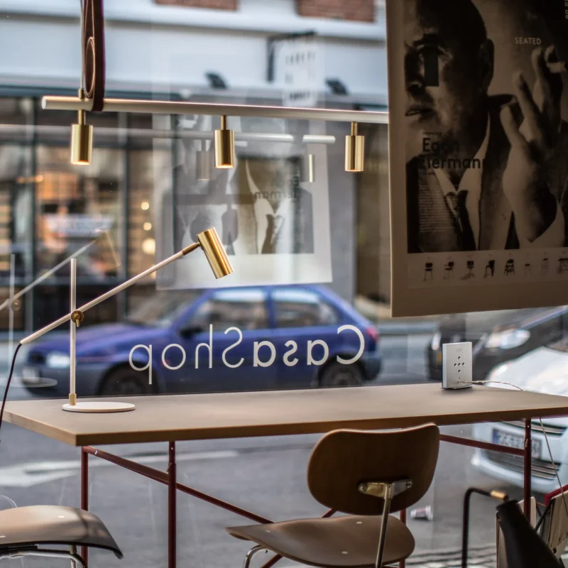 Lektor Desk – Rubn at Mesmetric