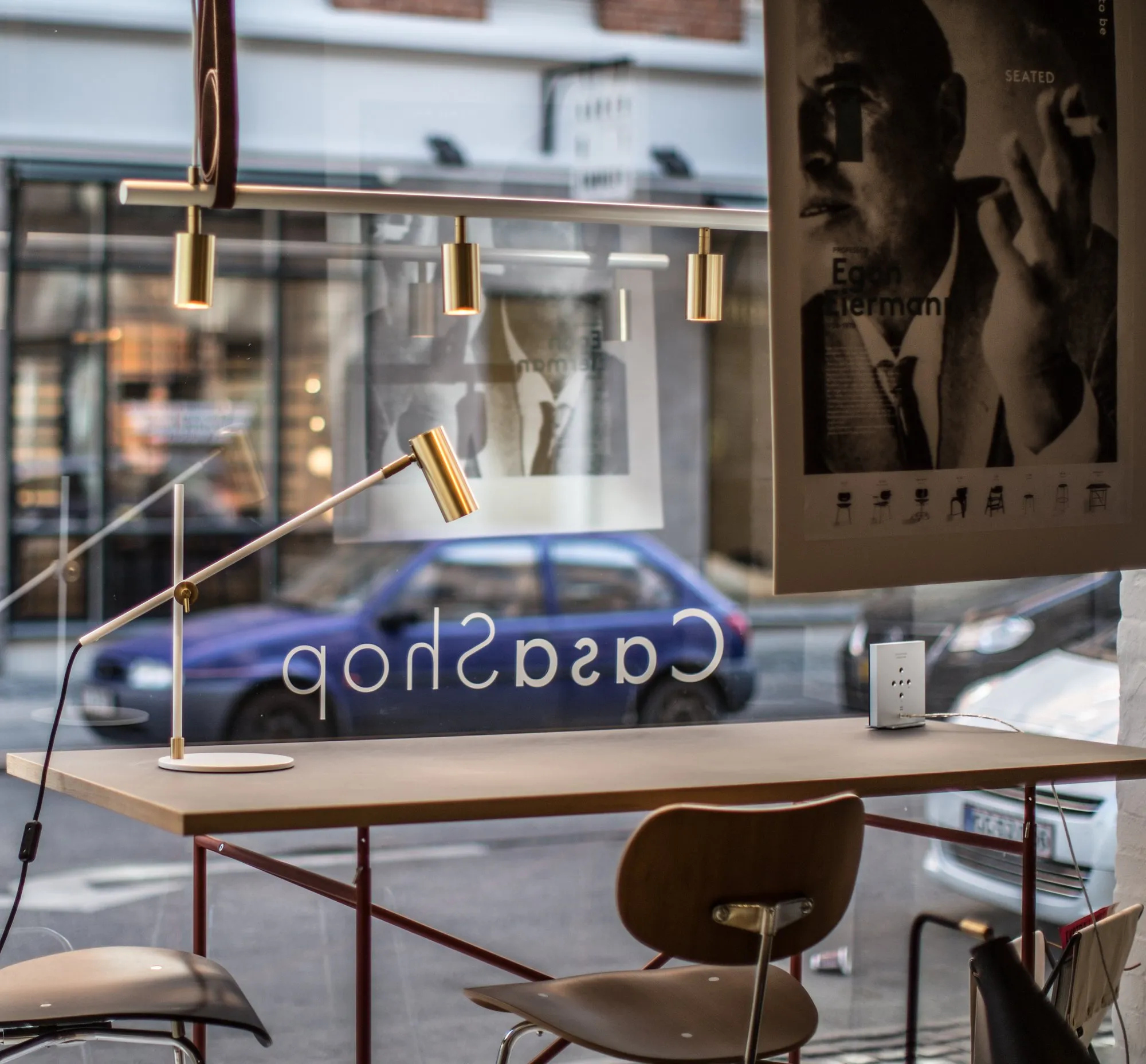 Lektor Desk – Rubn at Mesmetric
