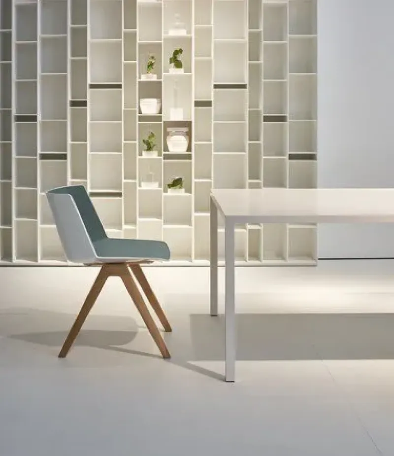 Aiku Wood Tapered Base - MDF Italia w Mesmetric