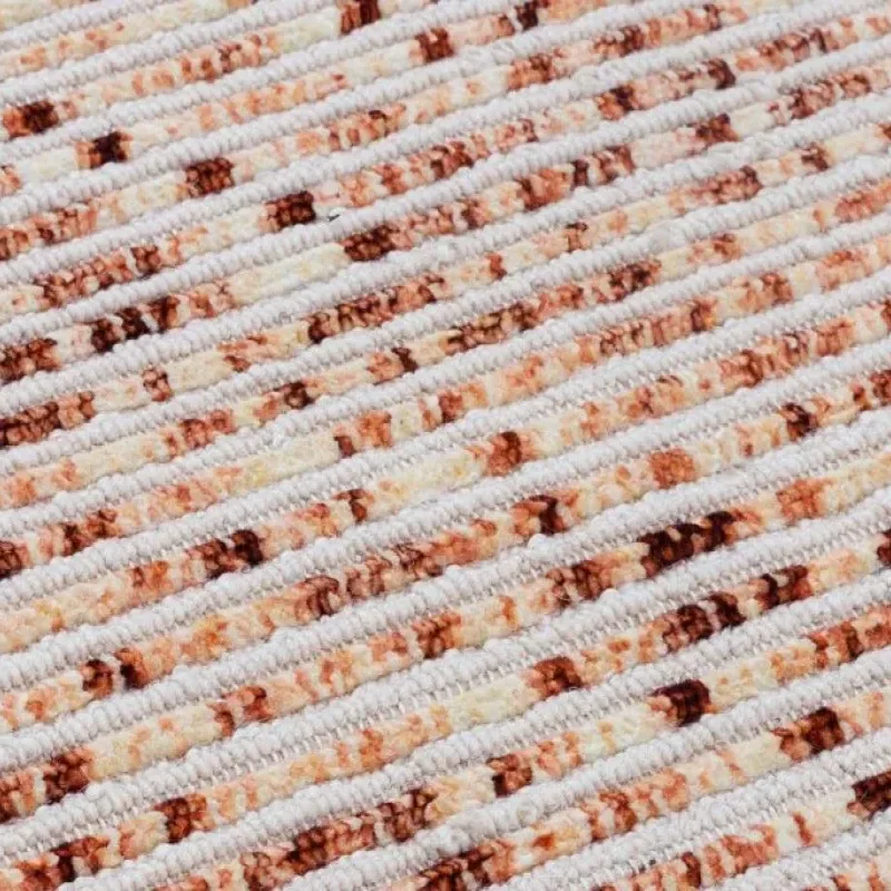 Lines Red – CC-Tapis at Mesmetric