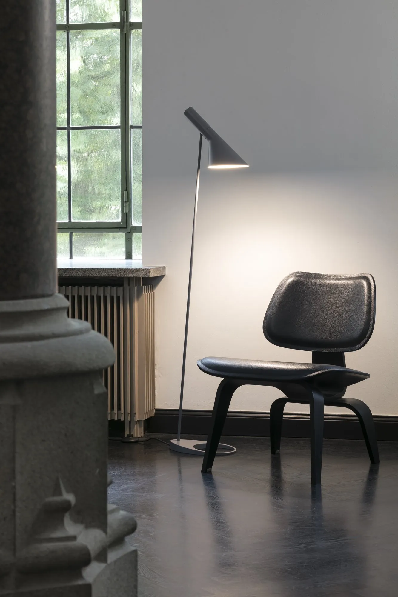 Aj Floor – Louis Poulsen at Mesmetric