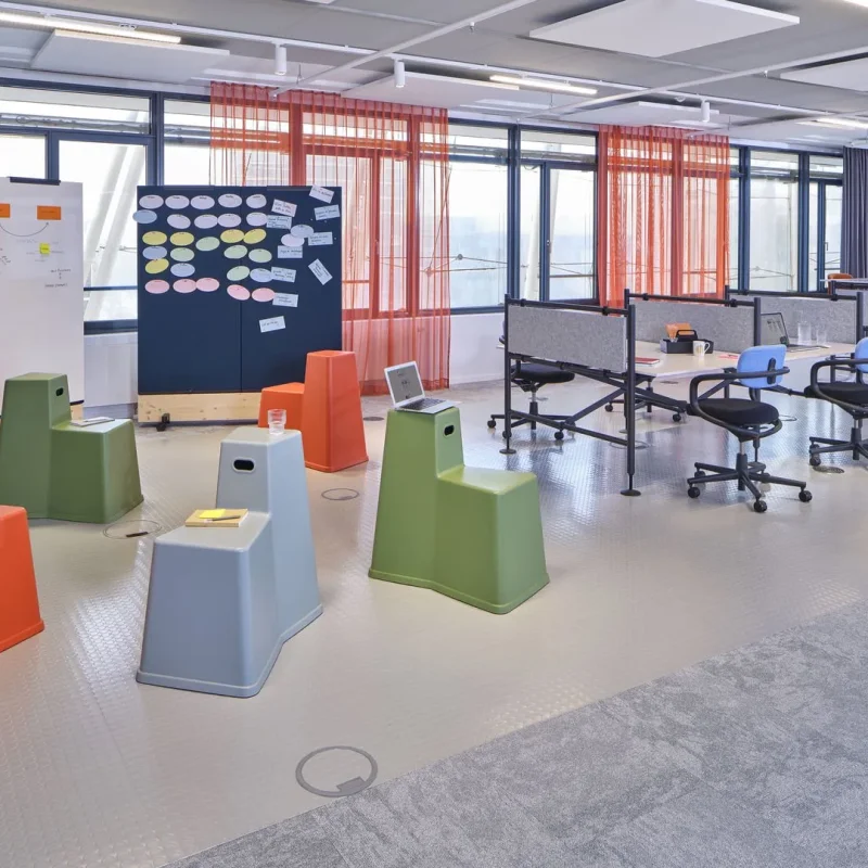 Locker Box - Vitra w Mesmetric