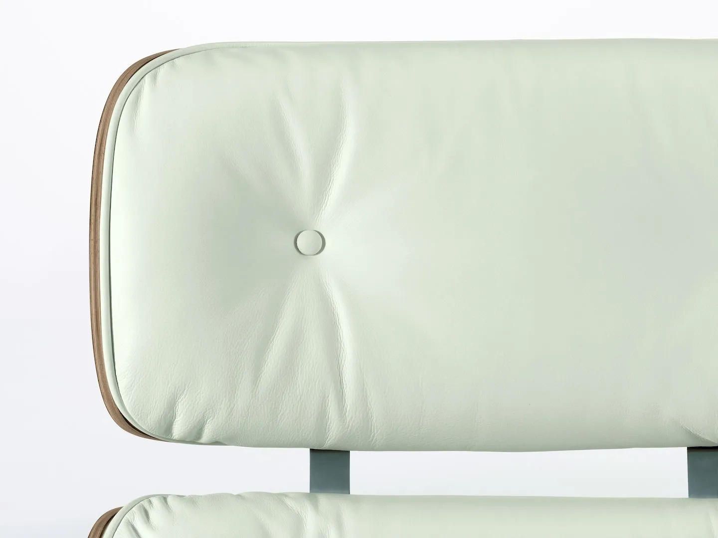 Lounge Chair White – Vitra at Mesmetric