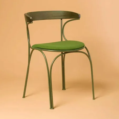 Ample Upholstered - Gebrüder Thonet Vienna w Mesmetric