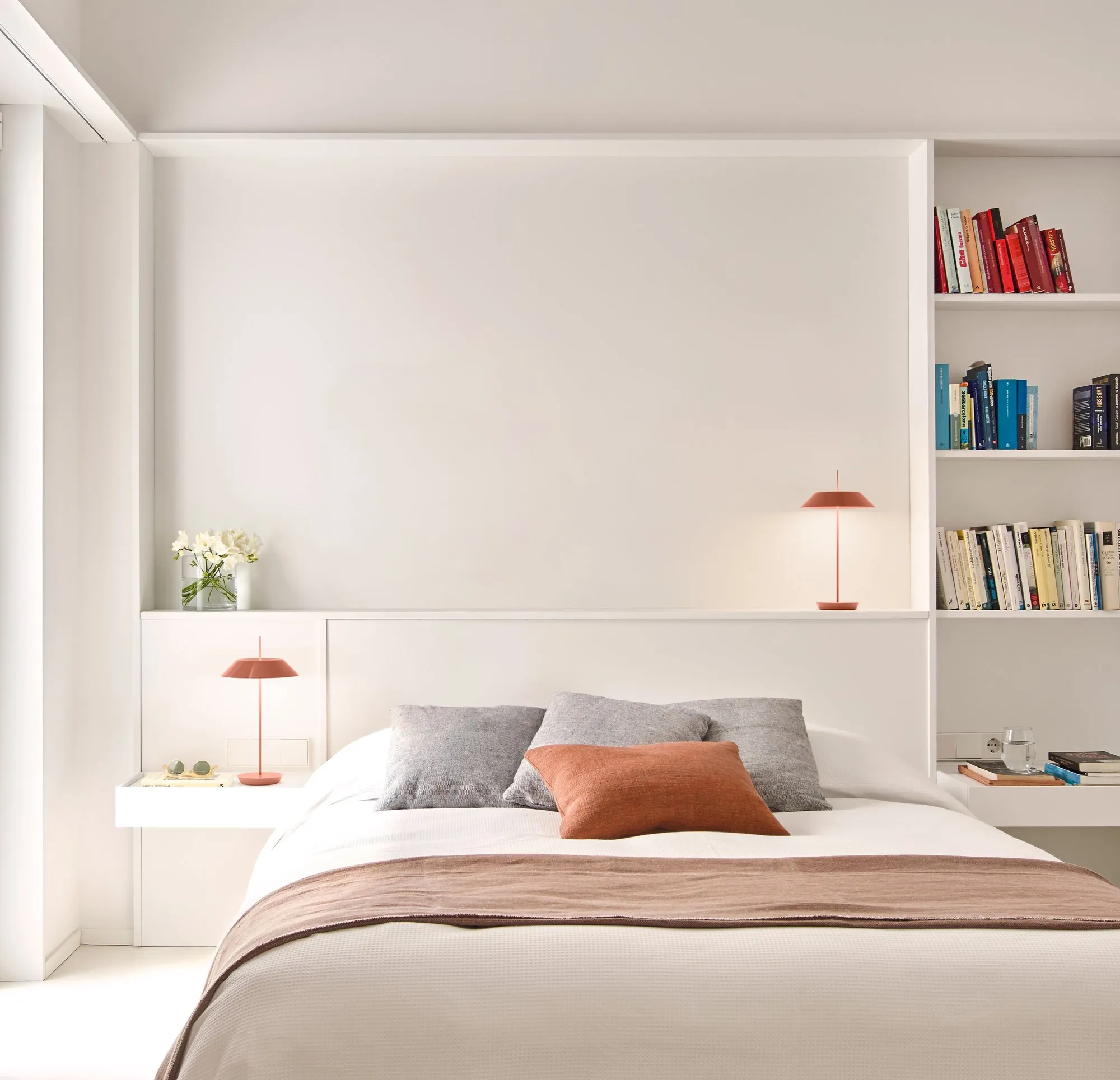 Mayfair Mini 5495 Portable - Vibia w Mesmetric