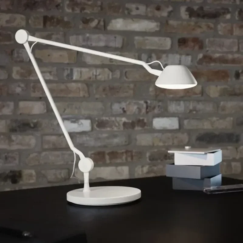 AQ01 – Fritz Hansen at Mesmetric