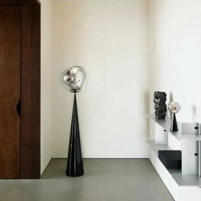 Melt Cone Fat Floor Silver - Tom Dixon w Mesmetric