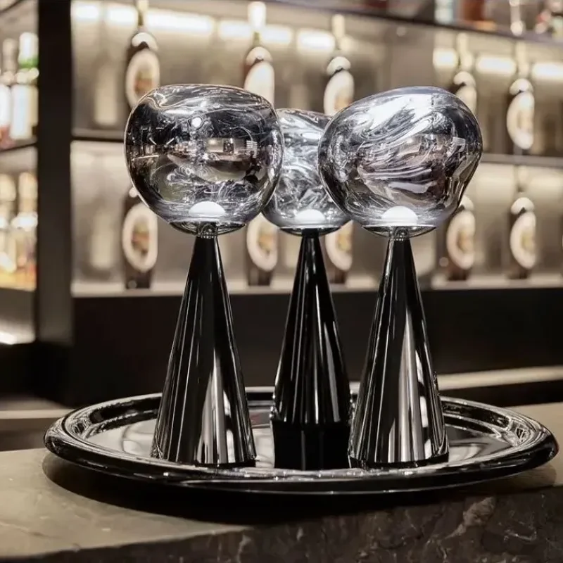Melt Portable LED Black - Tom Dixon w Mesmetric