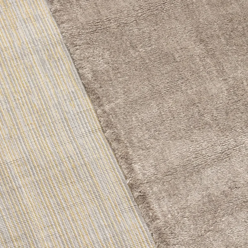 Metroquadro - Campo - CC-Tapis w Mesmetric