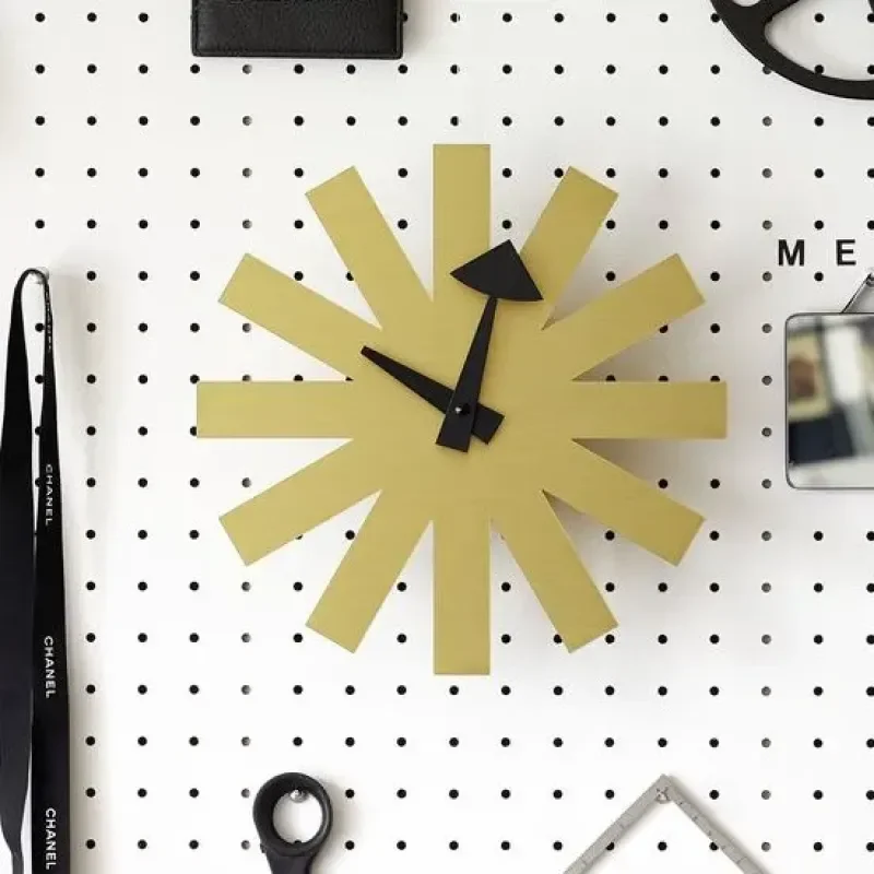 Asterisk clock