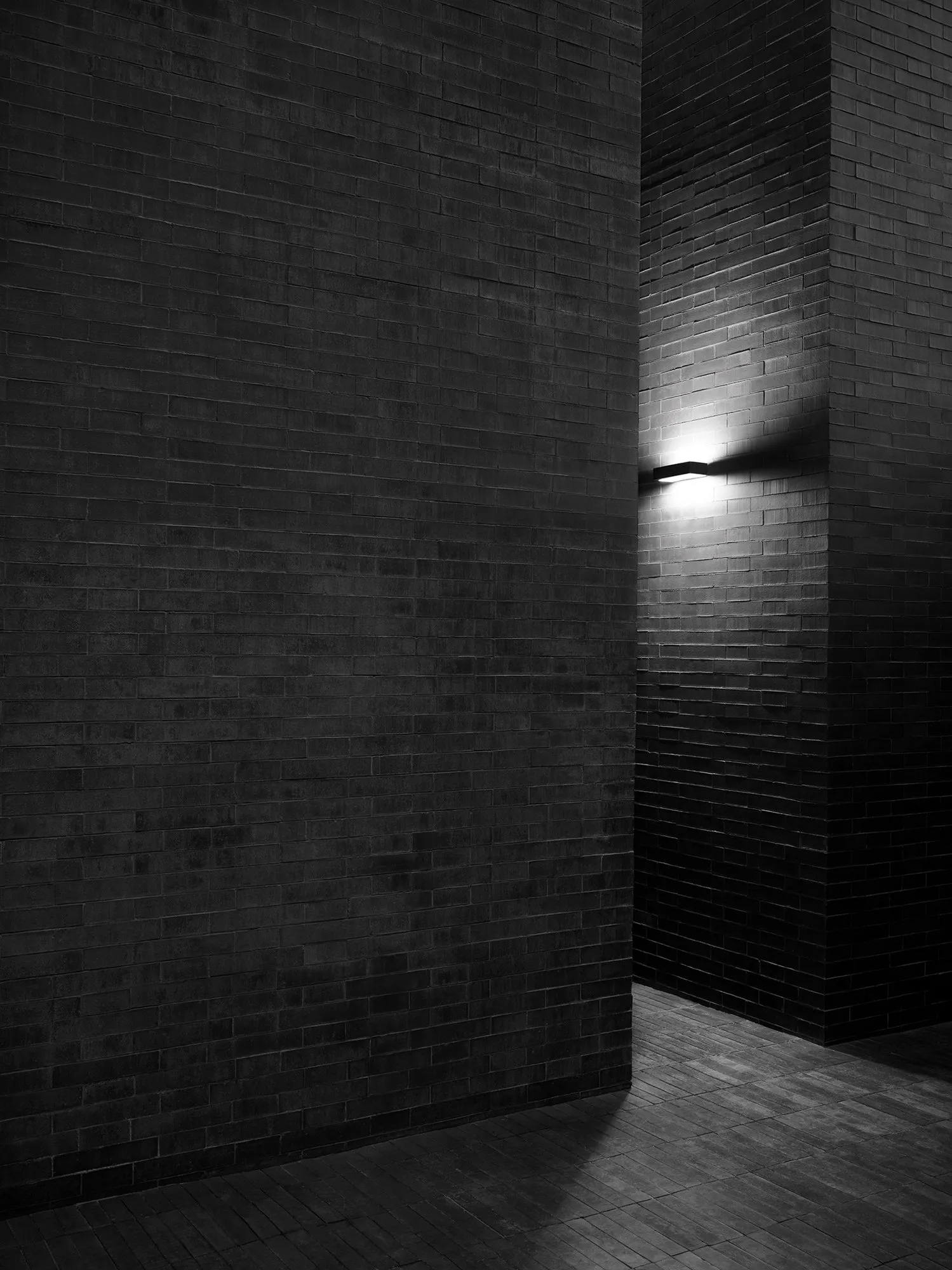 Mile Wall Washer Down - Flos w Mesmetric