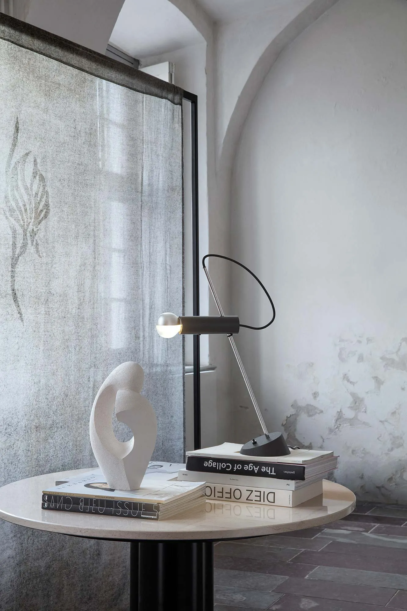 Model 566