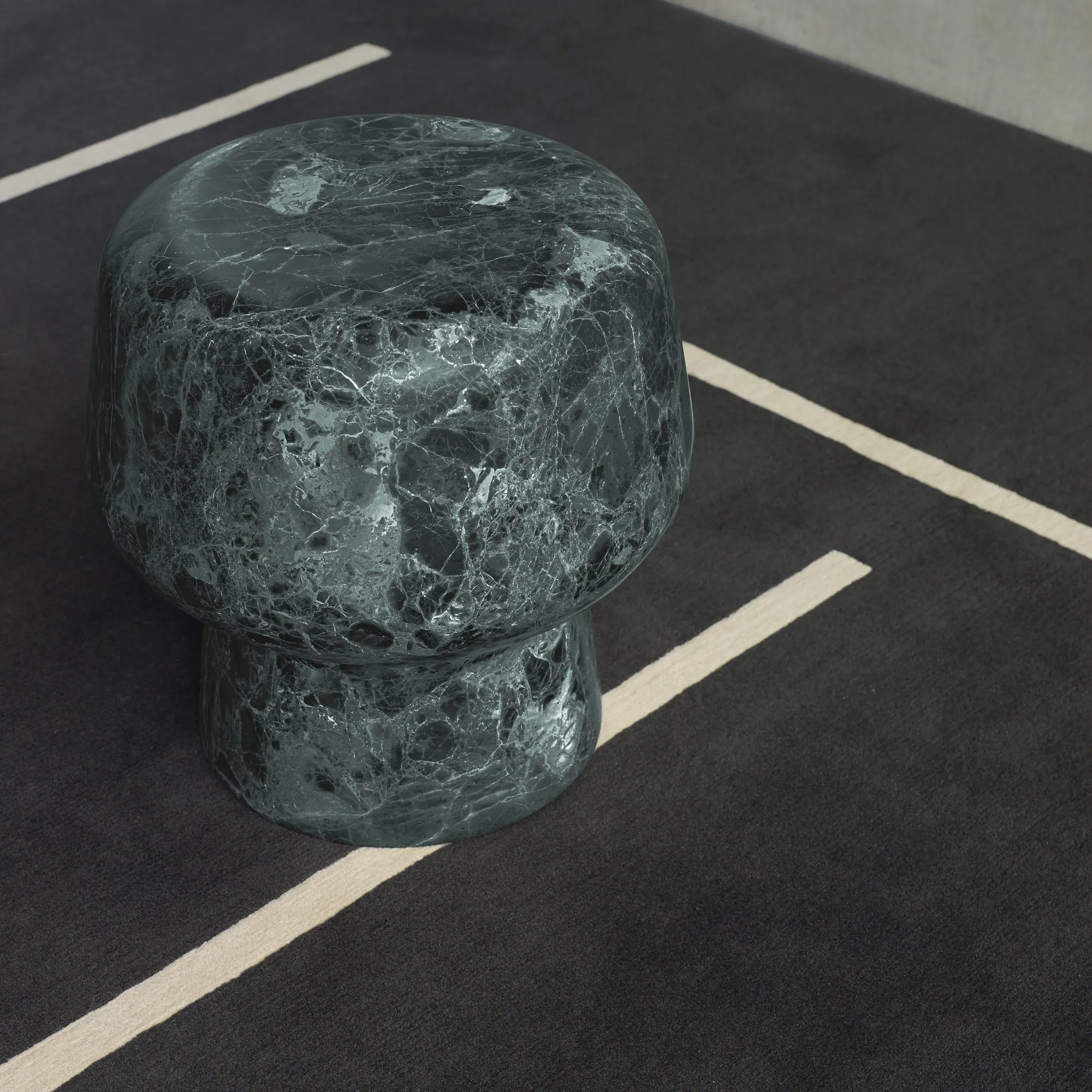 Monolith Rug - ClassiCon w Mesmetric