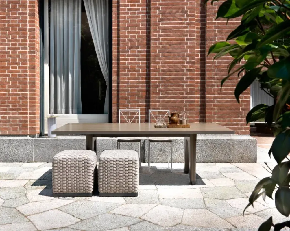 Monreale Outdoor - Flexform w Mesmetric