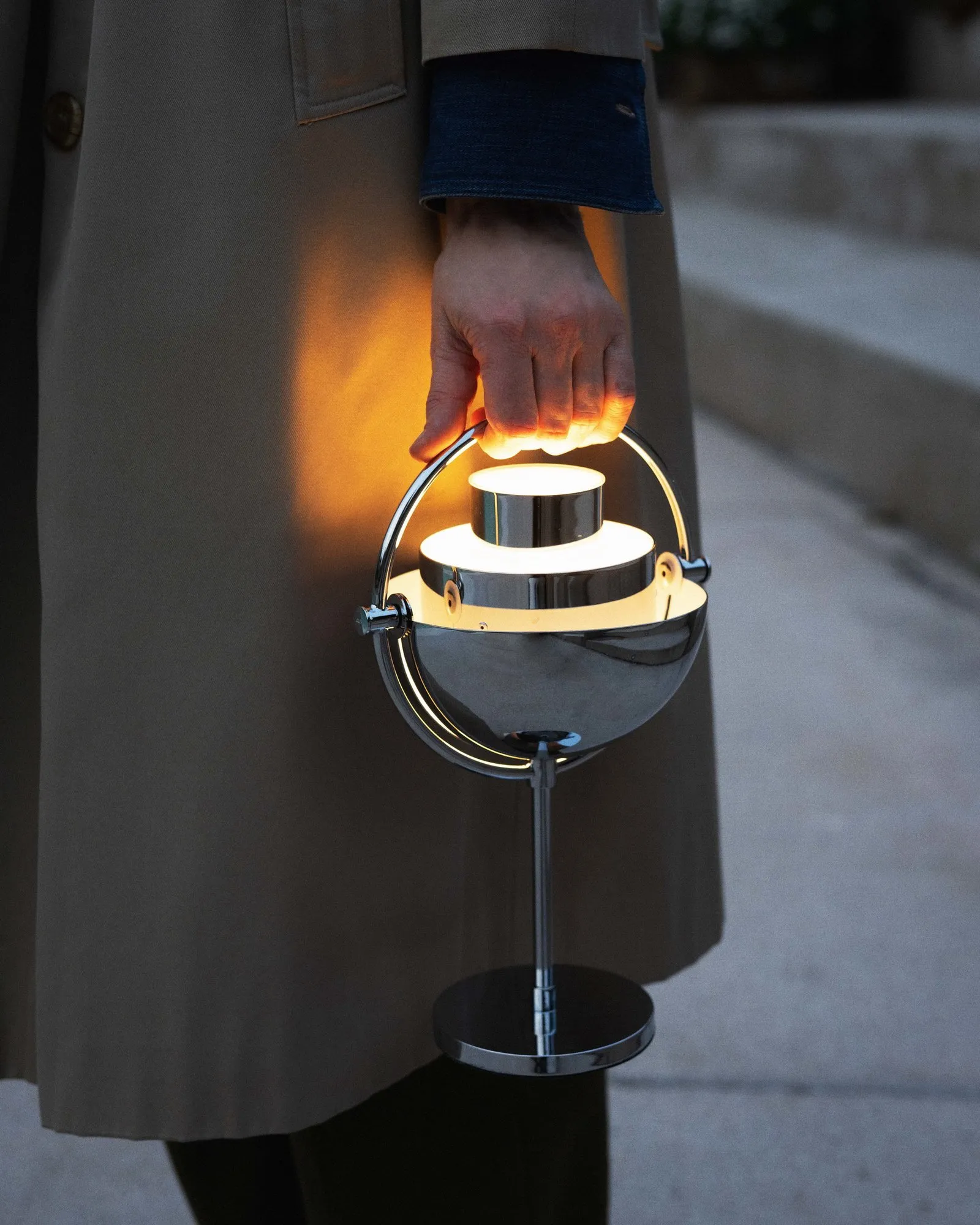 Multi-lite portable - Gubi.dk w Mesmetric