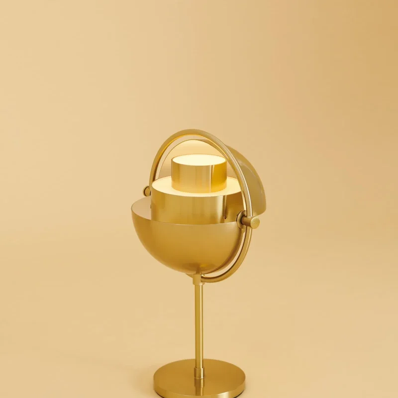 Multi-lite portable - Gubi.dk w Mesmetric