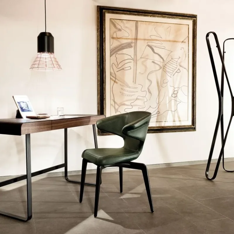 Munich Armchair - ClassiCon w Mesmetric