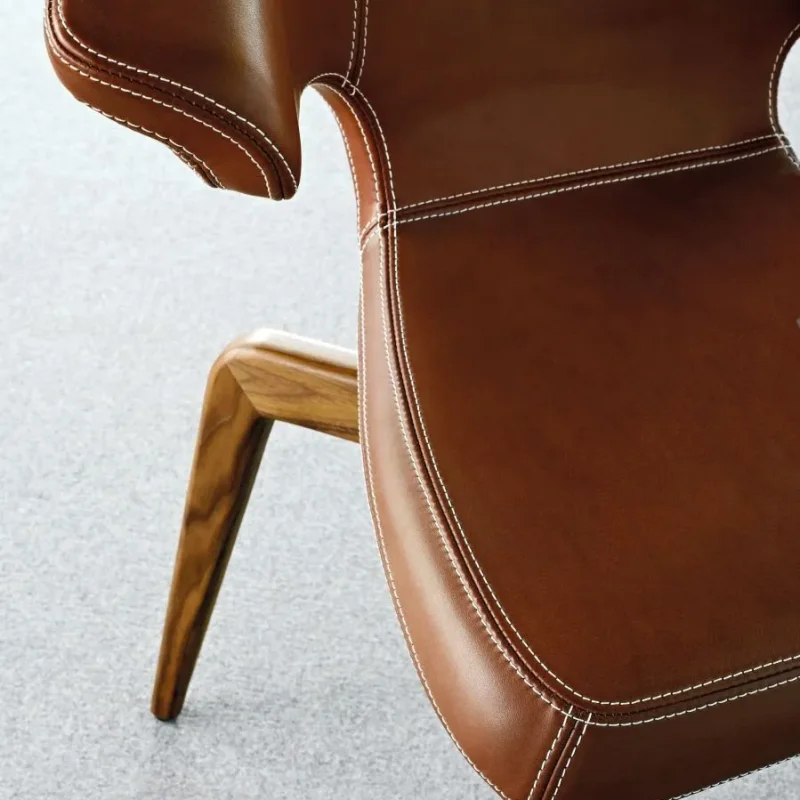 Munich Armchair - ClassiCon w Mesmetric