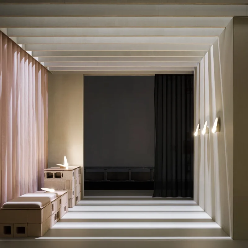Musa table 7402 - Vibia w Mesmetric