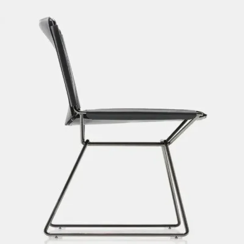 Neil Leather Chair - MDF Italia w Mesmetric