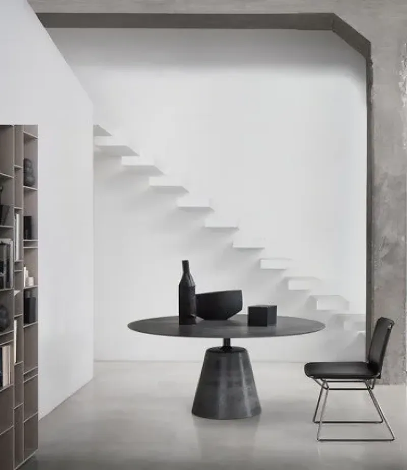 Neil Leather Chair - MDF Italia w Mesmetric