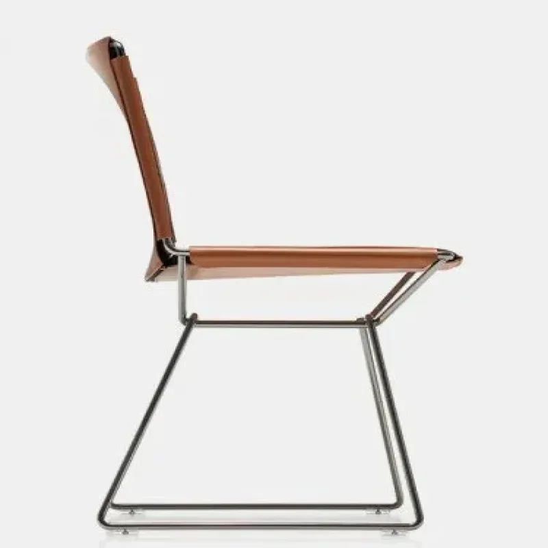 Neil Leather Chair - MDF Italia w Mesmetric