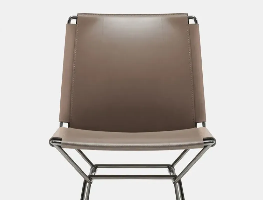 Neil Leather Chair - MDF Italia w Mesmetric