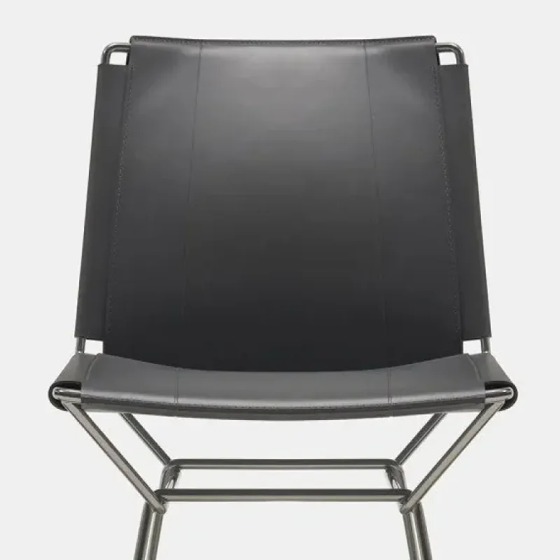Neil Leather Chair - MDF Italia w Mesmetric