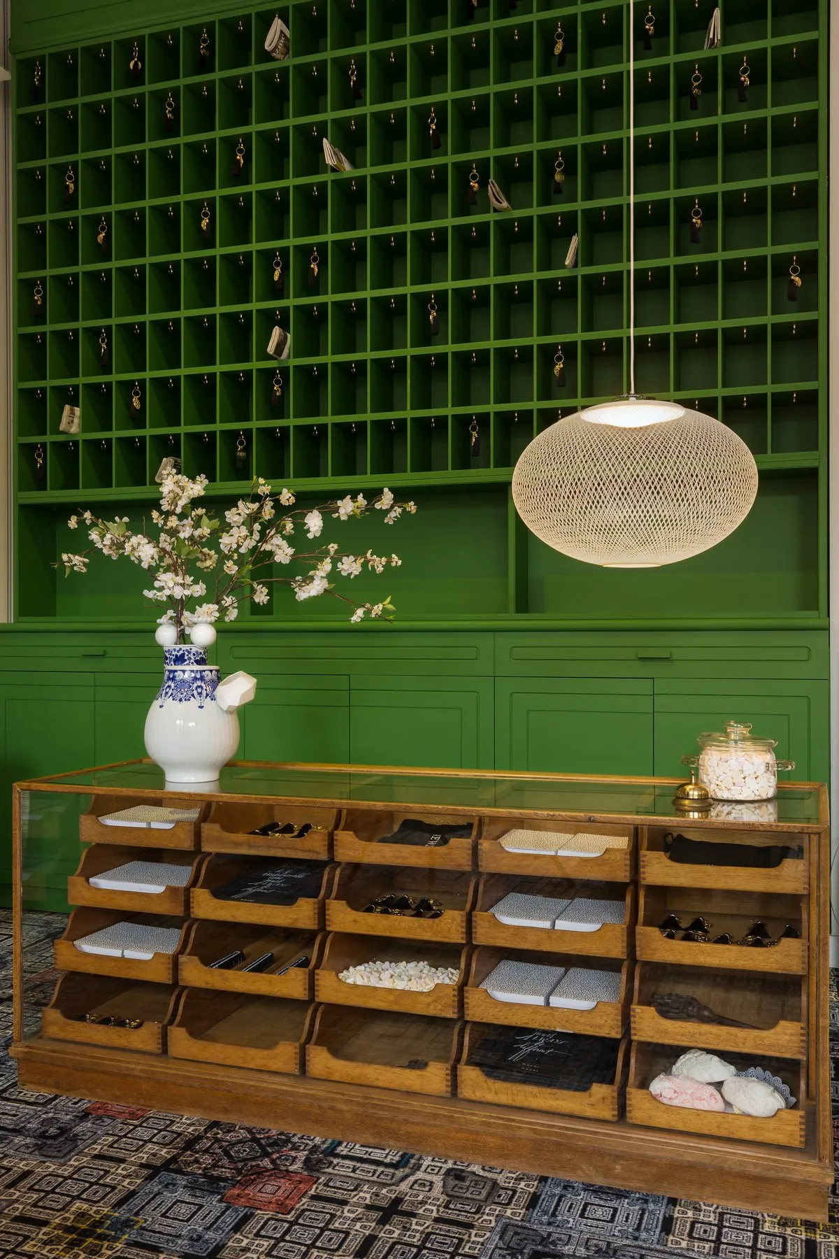 Nr2 Medium – Moooi at Mesmetric