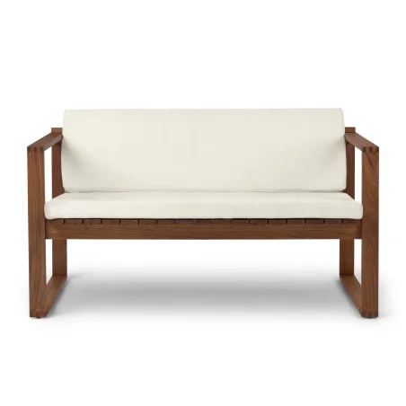 B12 indoor-outdoor