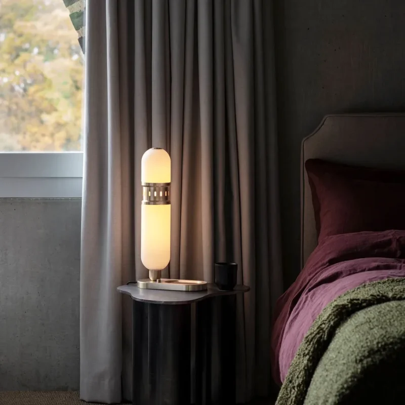 Occulo side table