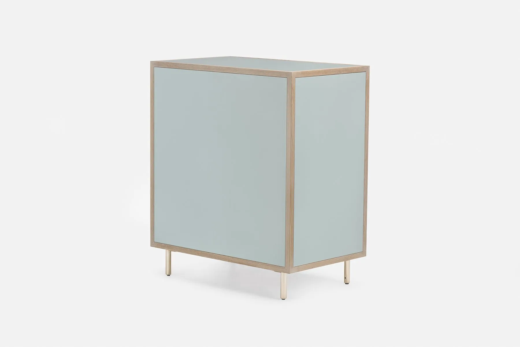 053 Classon Tall Chest - De La Espada w Mesmetric