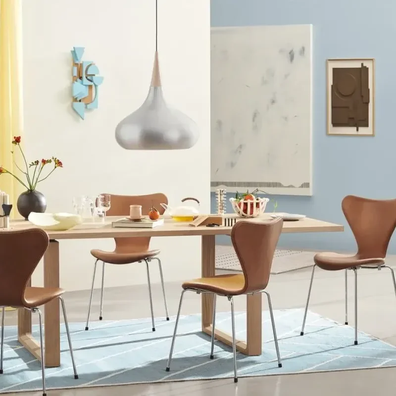 Orient™ Aluminium - Fritz Hansen w Mesmetric