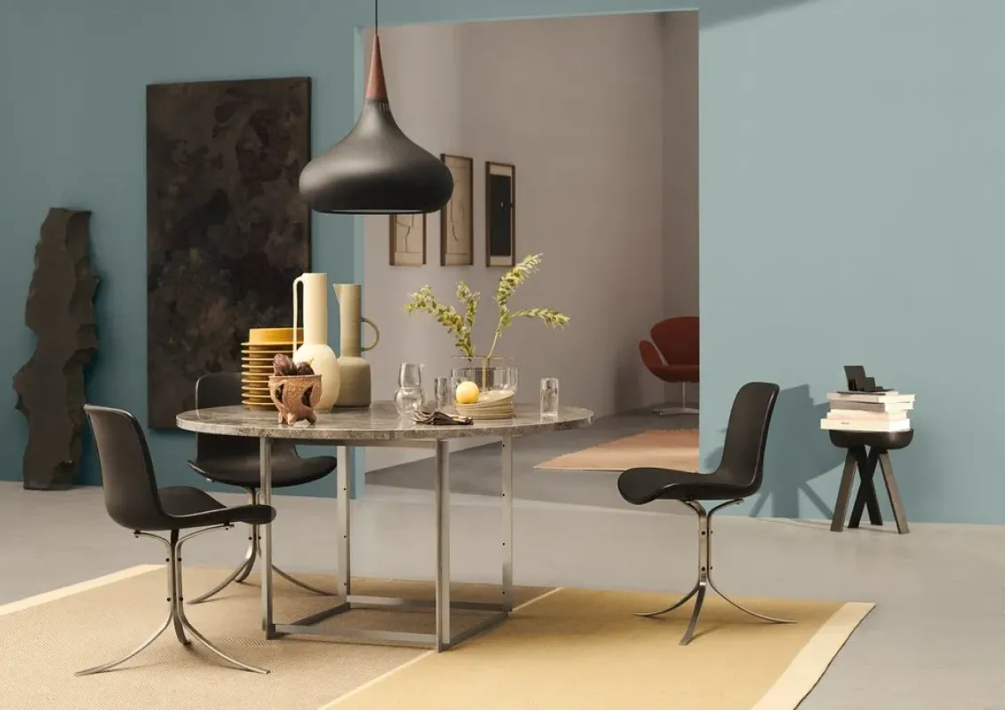 Orient™ Black - Fritz Hansen w Mesmetric