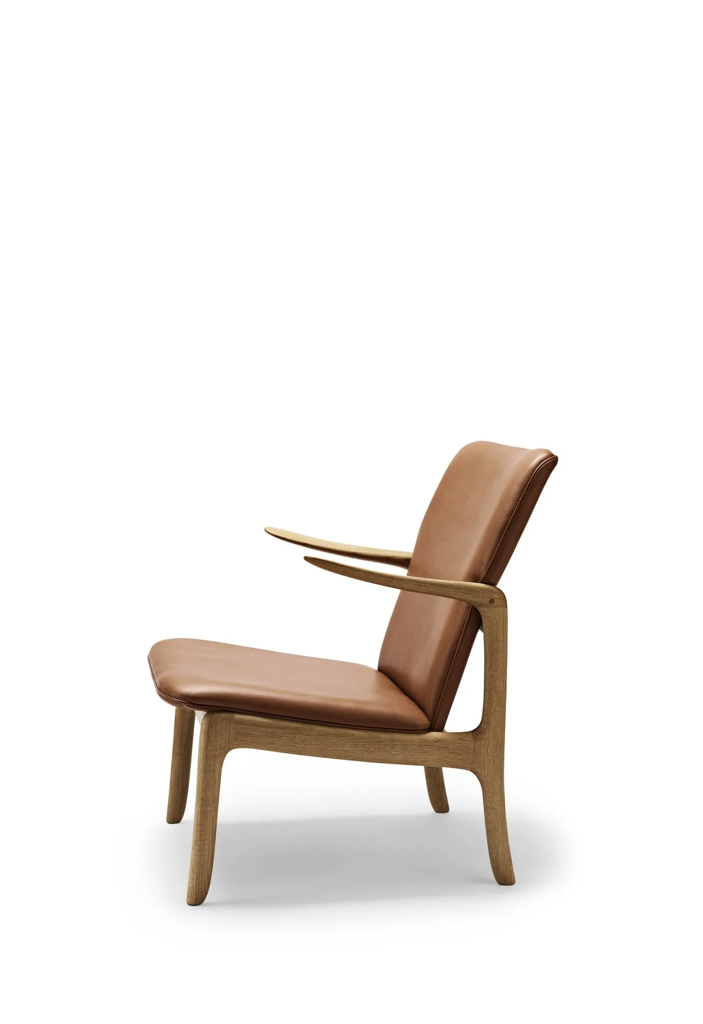 OW124 Beak Chair - Carl Hansen w Mesmetric