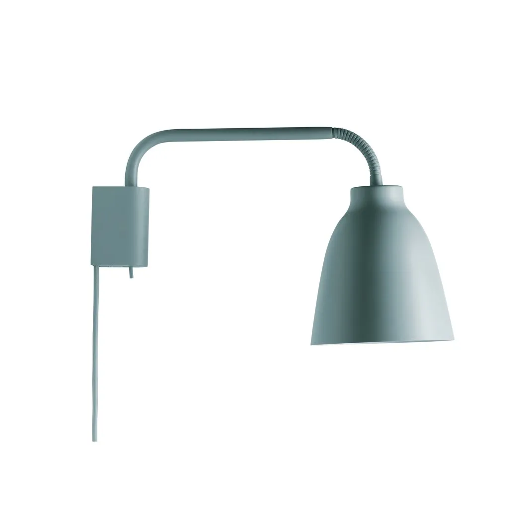 Caravaggio™ Read - Fritz Hansen w Mesmetric