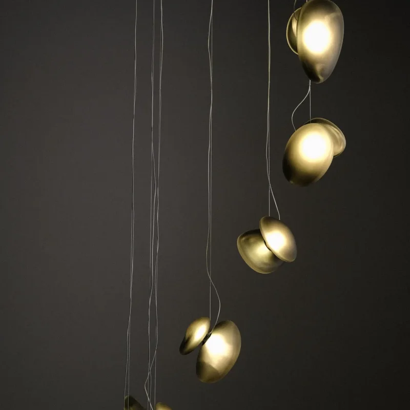 Pebble Chandelier - A-n-d w Mesmetric