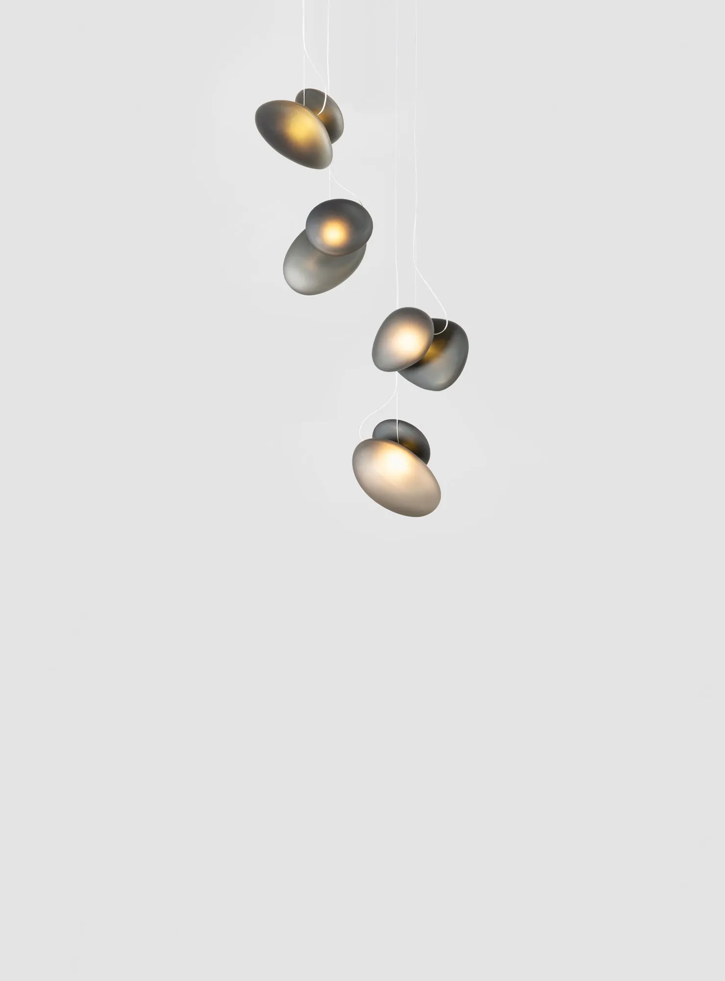 Pebble Chandelier - A-n-d w Mesmetric