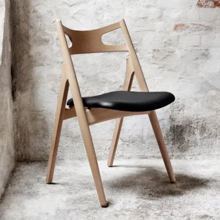 CH29P Sawbuck Chair - Carl Hansen w Mesmetric